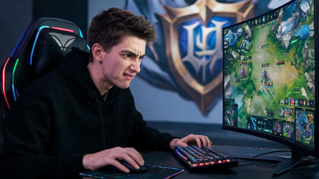 How to Get Out of Legends League in 2026: 7 Actionable, Proven Rank-Up Tips